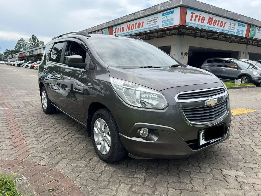 Chevrolet Spin LTZ Manual 2015 Abu Low KM