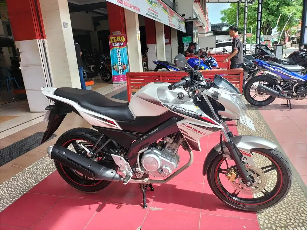 VIXION TAHUN 2015 MURAH