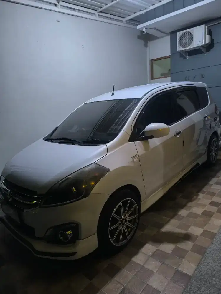 Ertiga GL 2018 manual ( KM Low) terawat