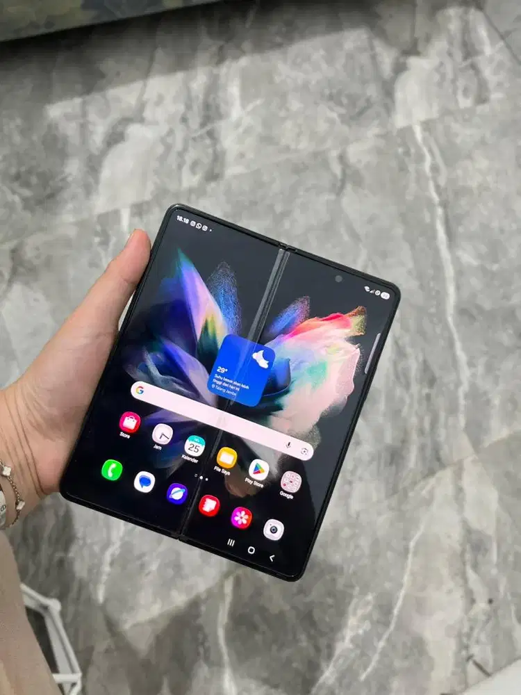 FOR SALE SAMSUNG ZFOLD 3/5G