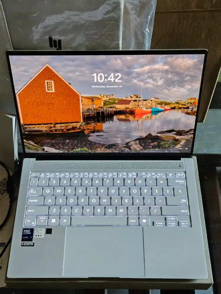 Asus Zenbook s14 oled mewah murah