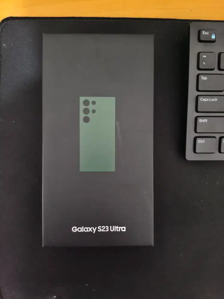 Samsung Galaxy S23 Ultra 512gb (like new)