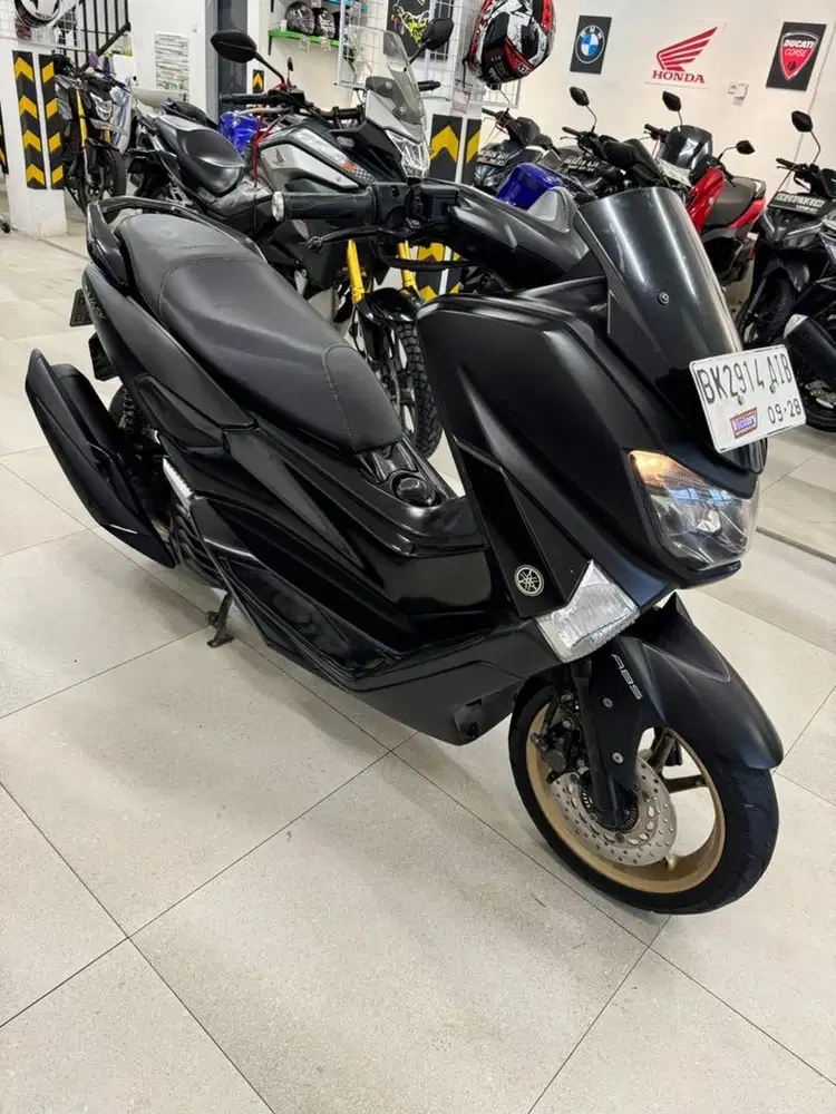 [Tipe ABS] Yamaha Nmax ABS 2018 Hitam Nmex 155 VVA CC Matic Motor