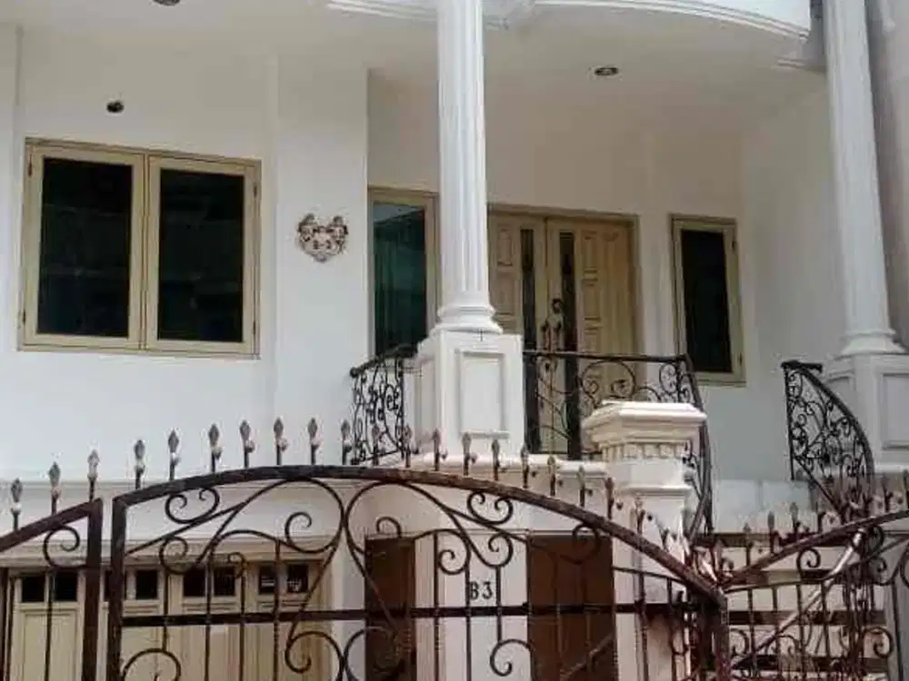 Rumah 3 Lantai di Gading Surya - Kelapa Gading