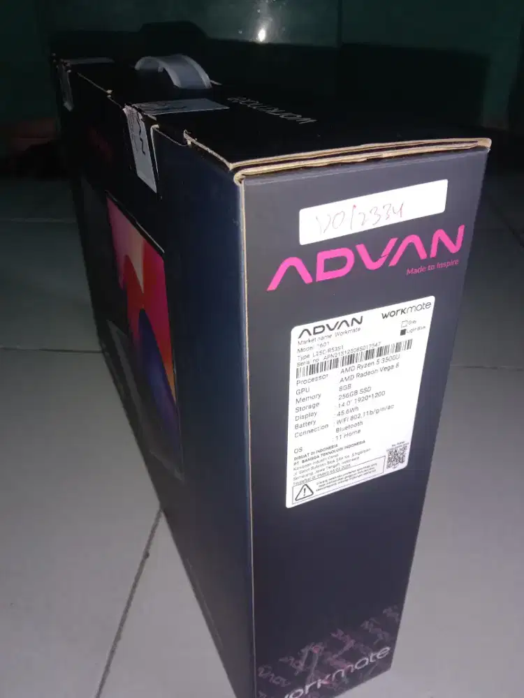 Laptop ADVAN AMD Ryzen 5 3500U 8/256GB baru buka segel