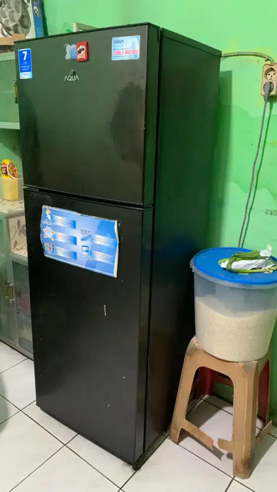 Kulkas Dan Mesin Cuci