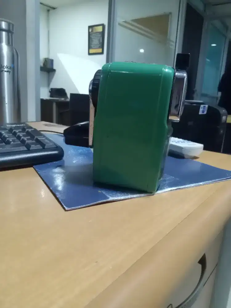 Rautan Pensil Mekanik Desktop Hijau