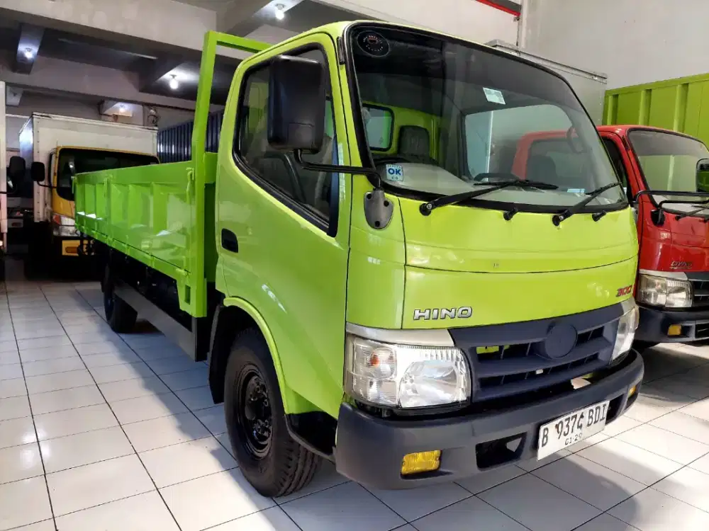 Hino Dutro Long 4 ban