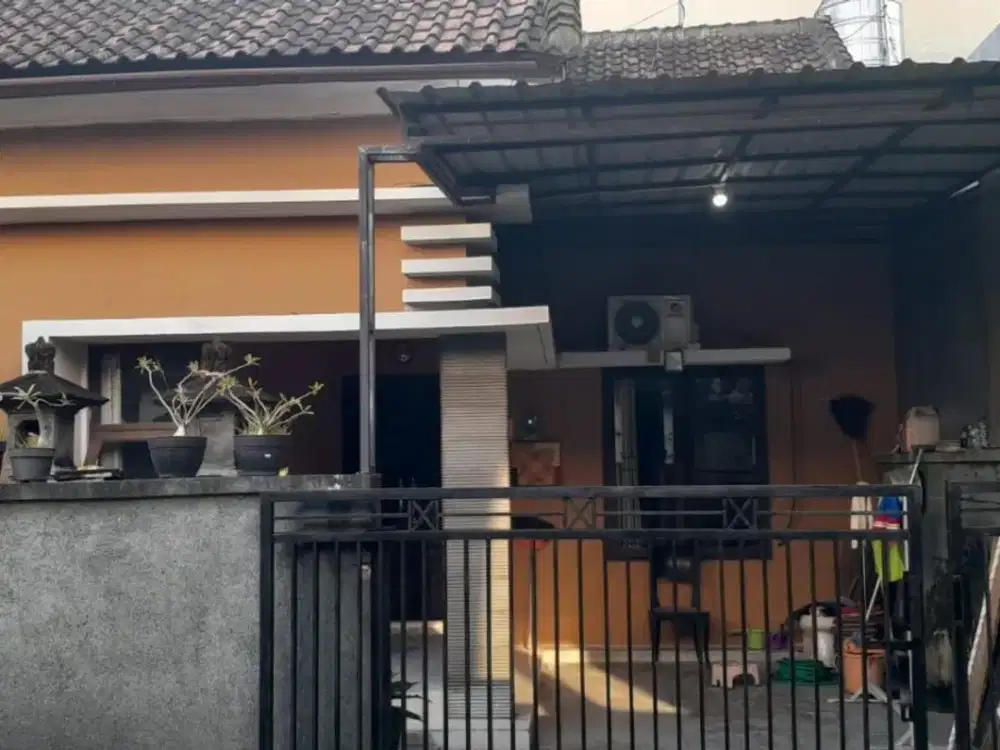 DIJUAL RUMAH SIAP HUNI – LOKASI STRATEGIS KEB0 IWA UTARA, DENPASAR ( IR )