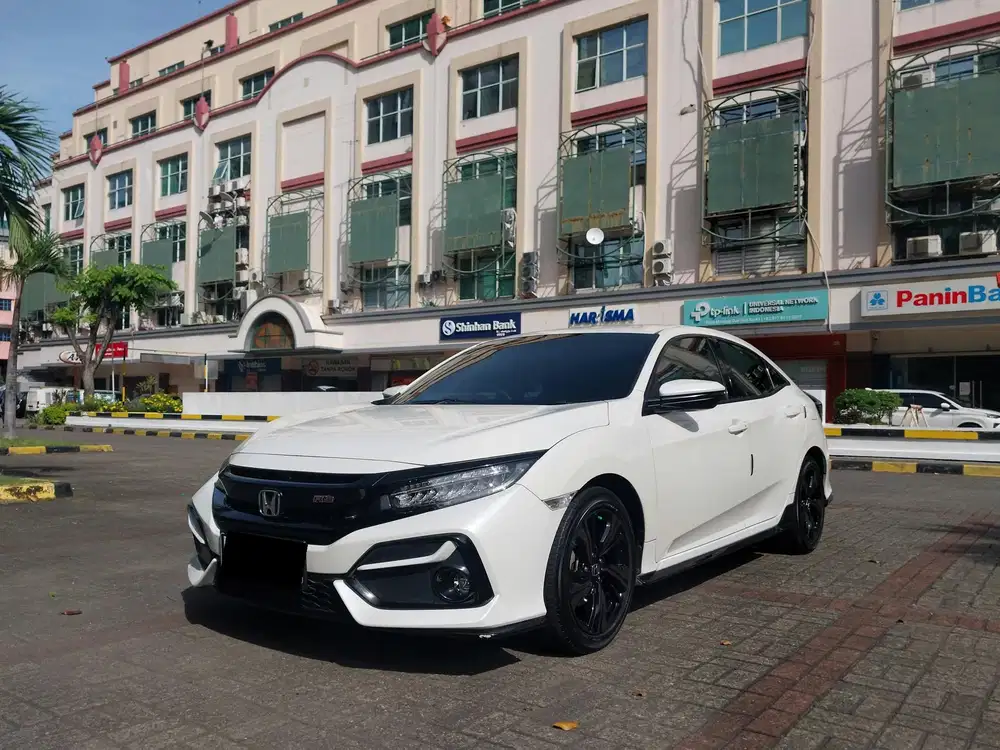 HONDA CIVIC 1.5 TURBO HATCBACK AT 2020 KM 20RB ASLI