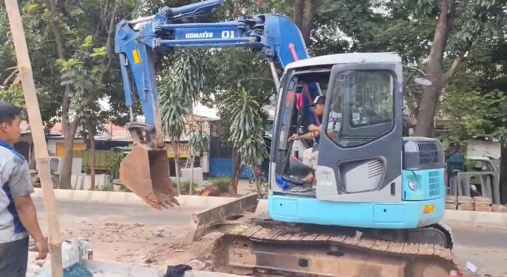 excavator PC78UU-6 2016