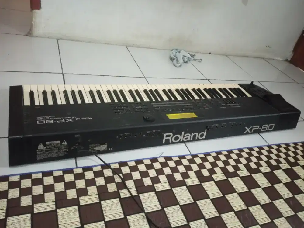 Keyboard Roland XP80