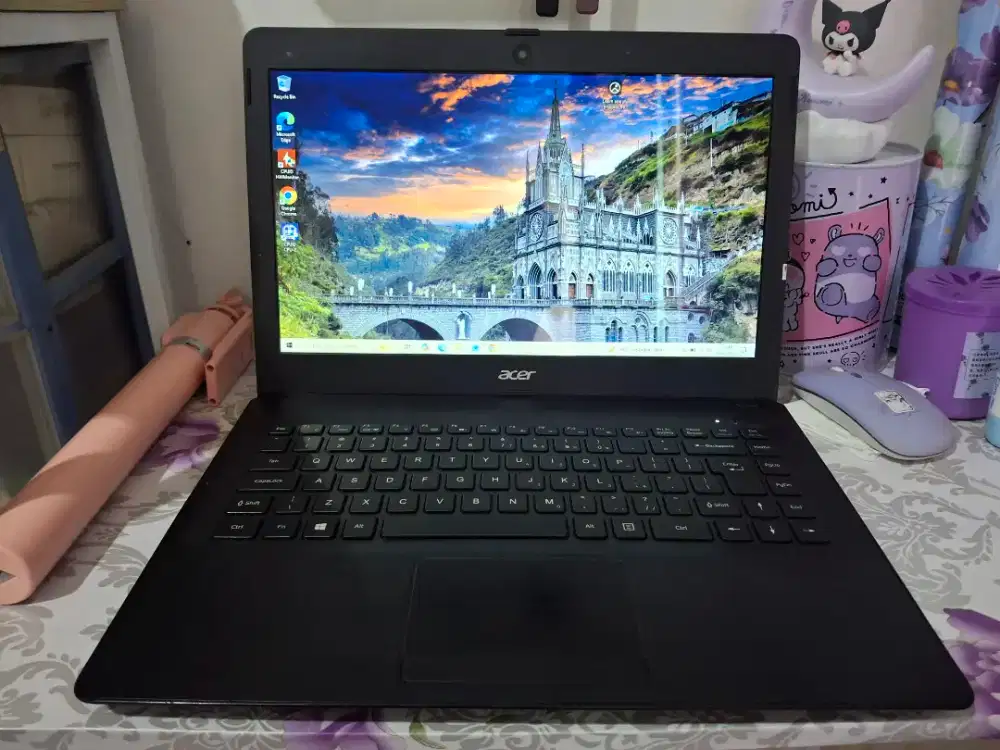 Acer Z1402 intel core i3 5005u Ram 8GB SSD 240GB + HDD 500GB