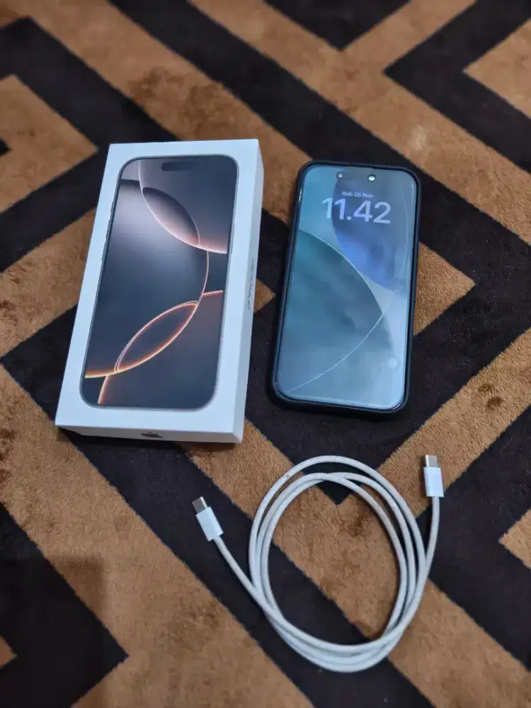 Iphone 16 pro 256Gb ibox Warna Dissert Titanium (Garansi ON)