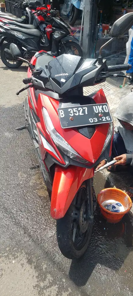 Jual honda vario 125 thn 2016 komplit  pjk hidup bisa kridit dan tt