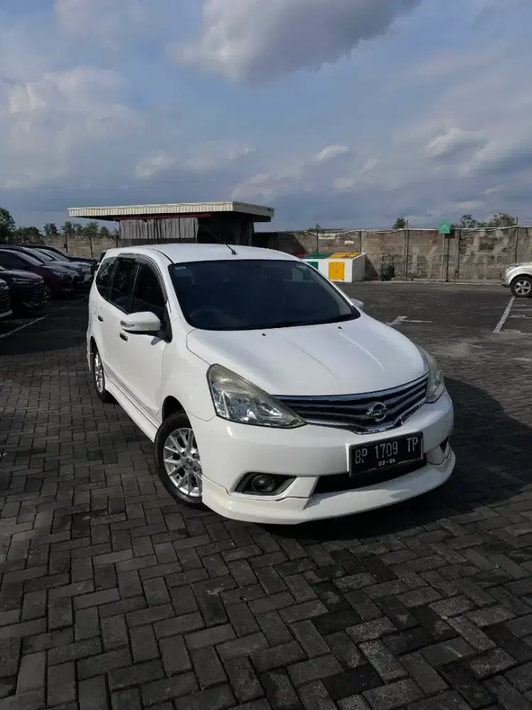 Nissan Grand livina 2016 Bensin