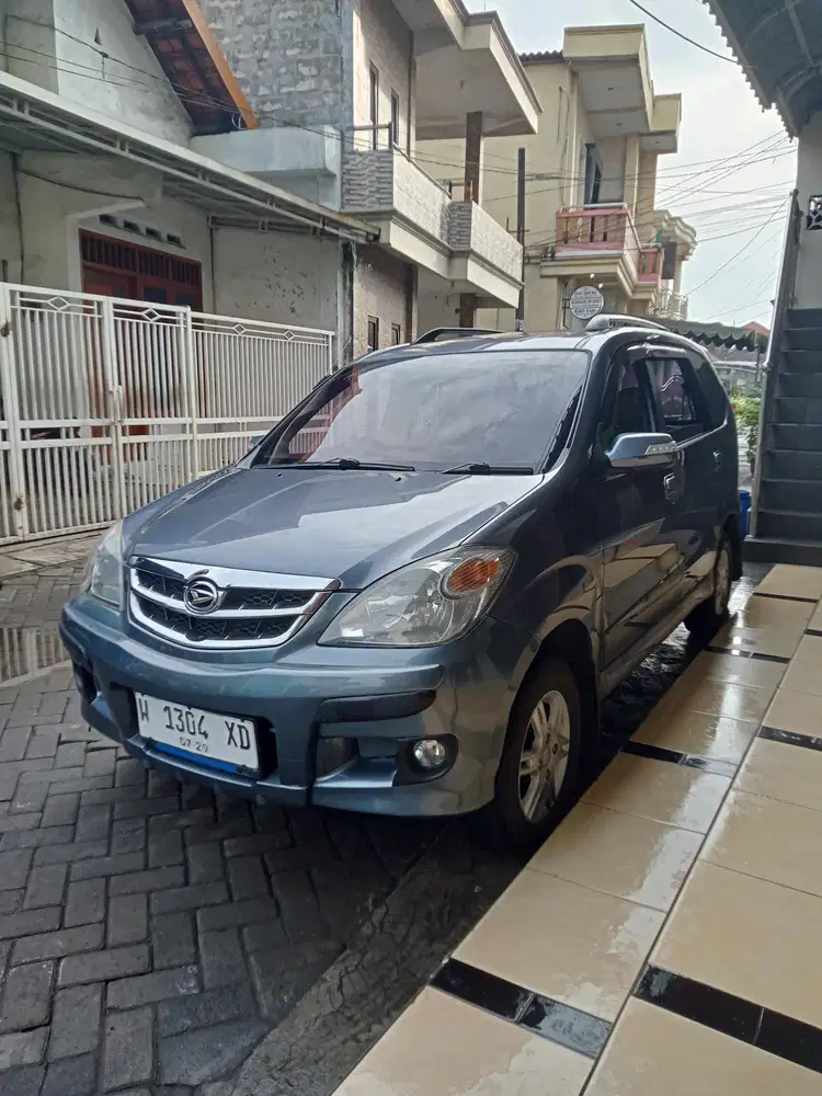 Daihatsu Xenia 2011 Bensin