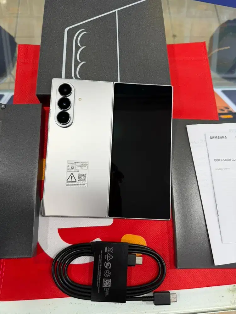 Samsung Z Fold 7 512GB Garansi Resmi Nasional Sein 9Bln