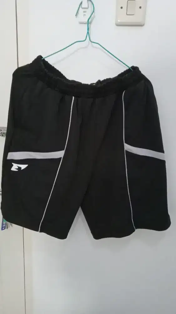 Celana olahraga erspo