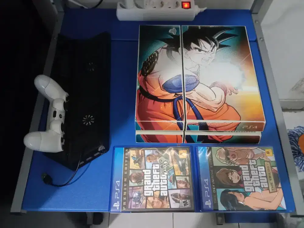 PS4 Fat original masih mulus