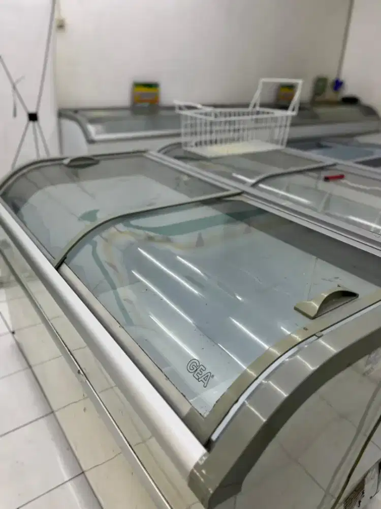 Jual Freezer GEA SD 500 BY Sliding Curve Kondisi Sangat Baik