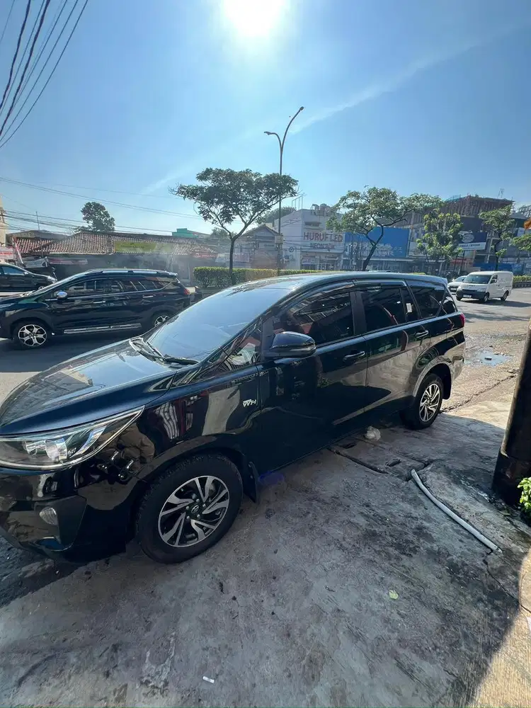 Toyota Kijang Innova 2023 Bensin