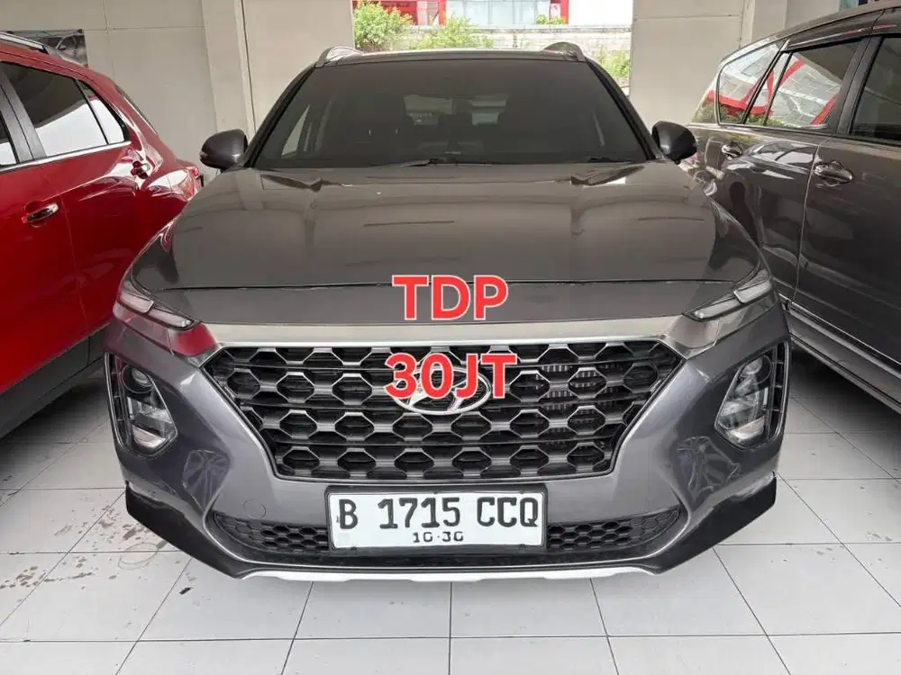 Hyundai Santa Fe CRDi Matic Tahun 2018 Kondisi Mulus Terawat Istimewa
