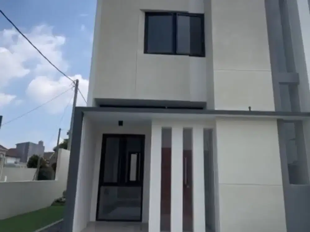 Rumah 2 lantai Dekat Aloha