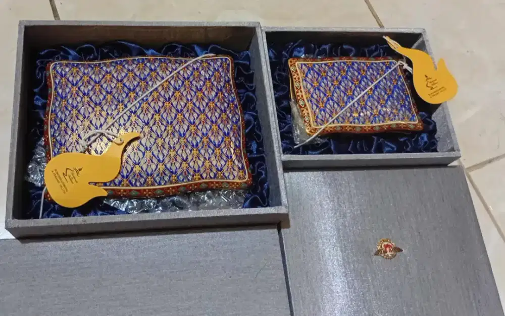 Kotak perhiasan keramik