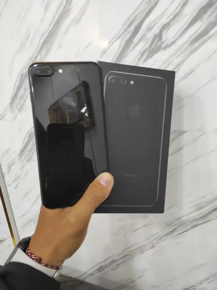 iPhone 7+128 hitam