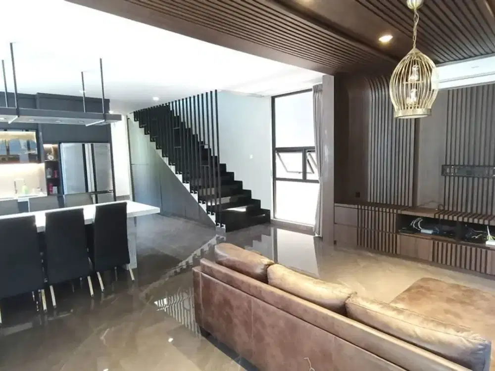 Rumah Minimalis Mewah Setiabudi Kolam Renang Full Furnished