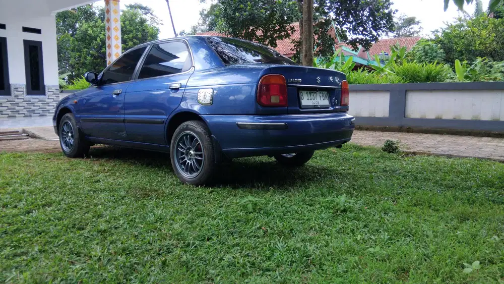 Suzuki Baleno 2001 Bensin