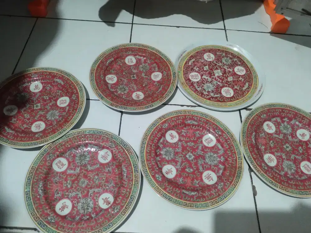 Piring Antik Mun Shou Red Vintage
