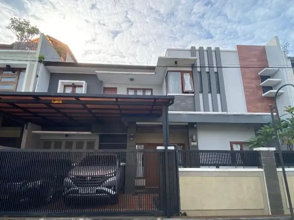 Rumah FULL FURNISHED di Suryalaya Buahbatu Luas Bangunan 350 hanya 4,35 Milyar Bandung Tengah