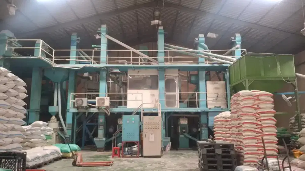 DIJUAL GUDANG BUMI MASPION DI ROMOKALISARI  BEKAS PENGGILINGAN BERAS