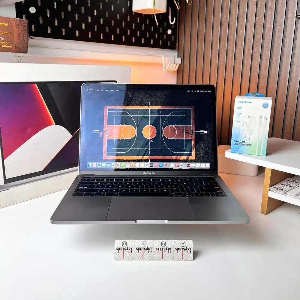 Macbook Pro 2019 16gb 256gb