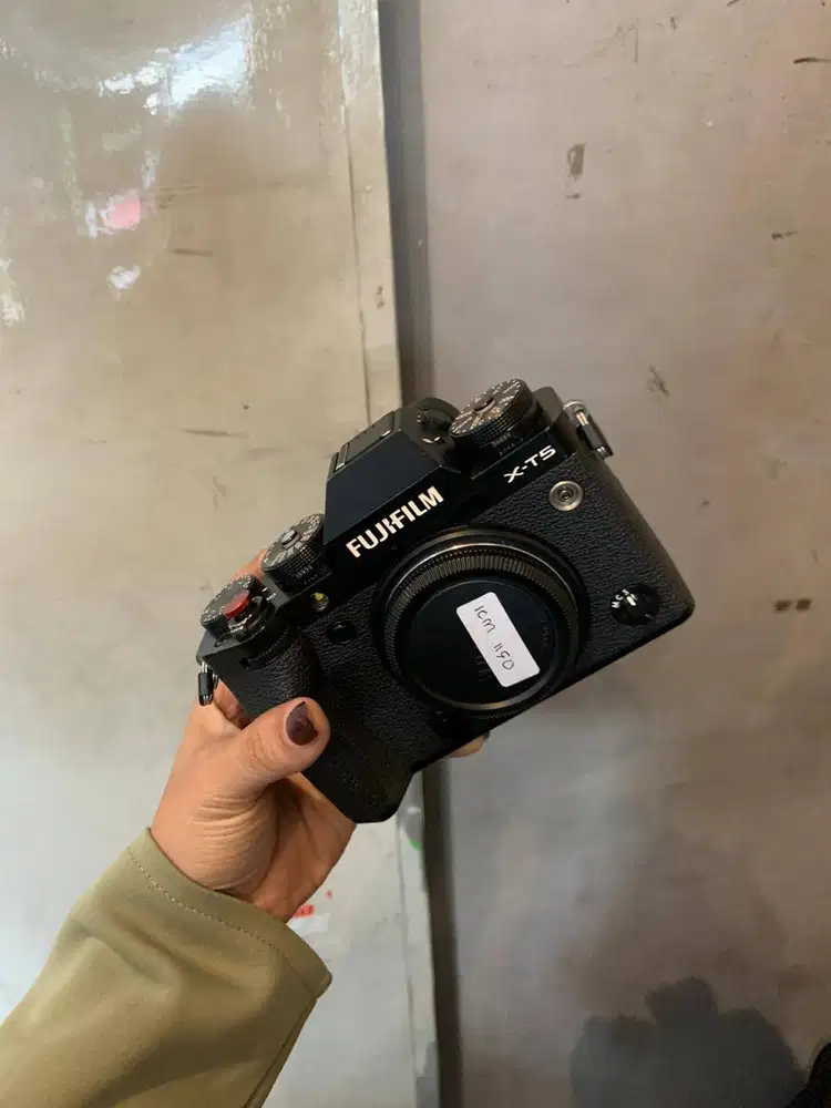 FUJIFILM X-T5 BODY ONLY ICM 1150