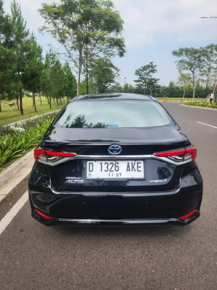 Toyota Altis Hybrid 2022