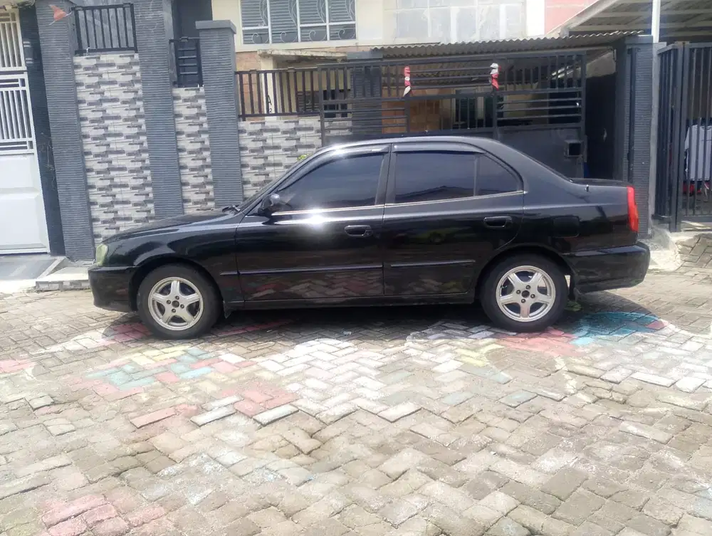 Hyundai Verna 2003 Bensin