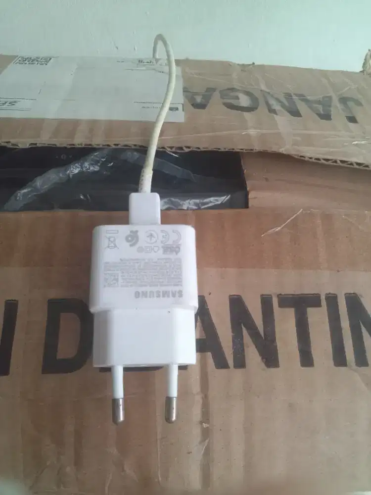 Dijual Charger Samsung 25 Wat fast charging original. Nego