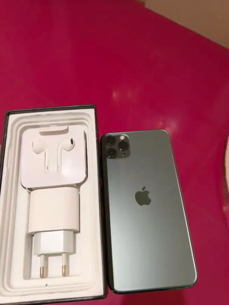 Iphone 11 pro max 256gb sama murni baru