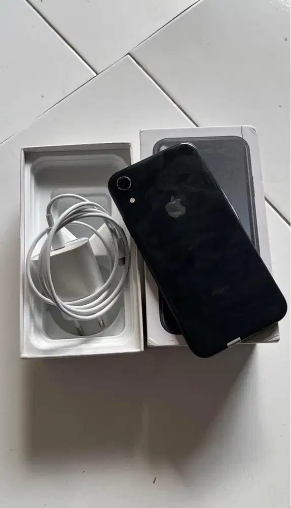 iphone xr LL/A 128gb