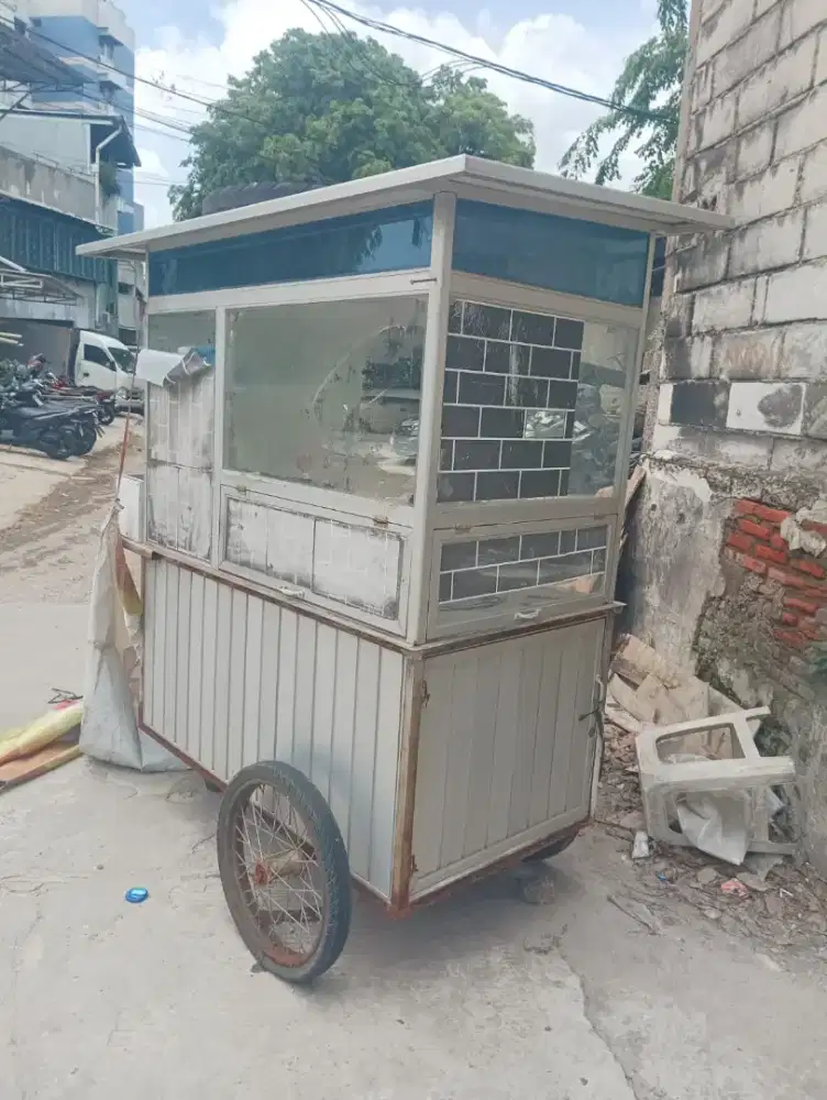 djual grobak mie ayam