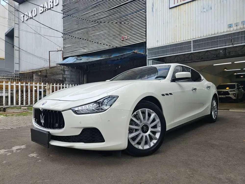 Antik 9 rb km Maserati Ghibli 3.0 2015 nik 2014 putih white gibli ori