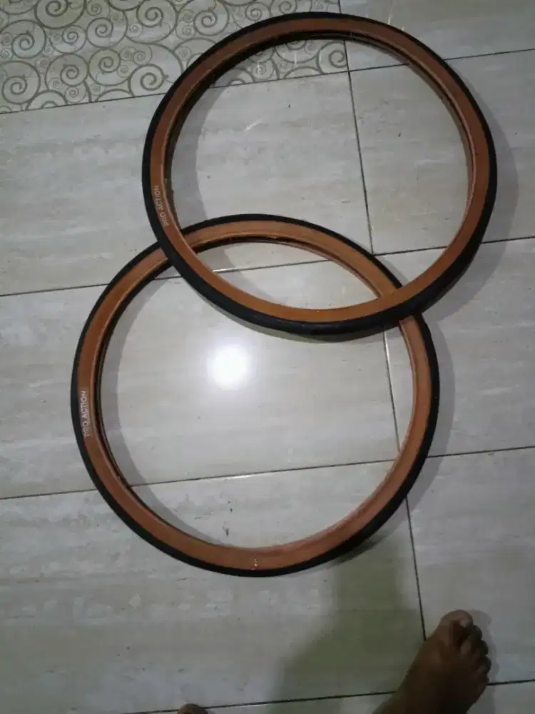 Di jual ban luar baru  ukuran 22  untk  sepeda lipat