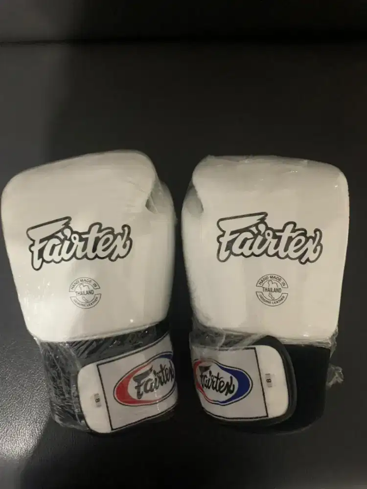 Boxing gloves, fairtex