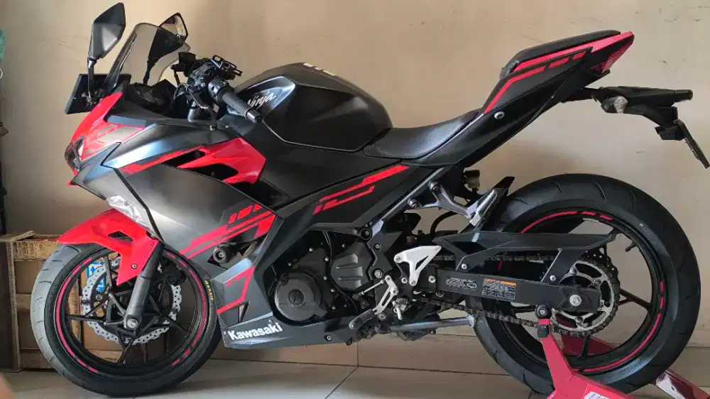 Kawasaki Ninja 250 fi SE ABS - Red (Merah) 2019