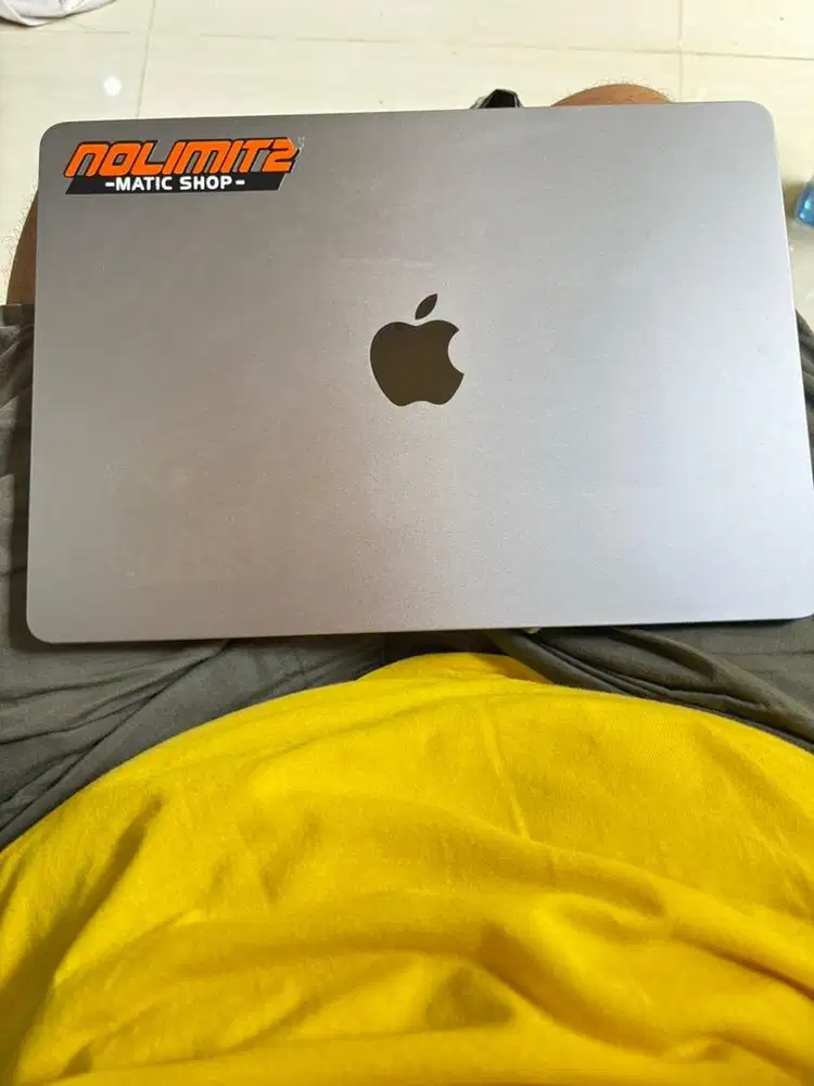 Macbook air m2 8gb