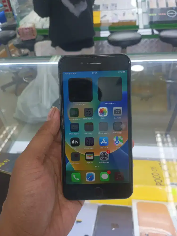 iPhone 8+ 256gb inter semua kartu second fullset bisa TT dan kredit