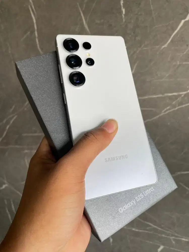 Samsung S25 ultra 12/256 gb sein